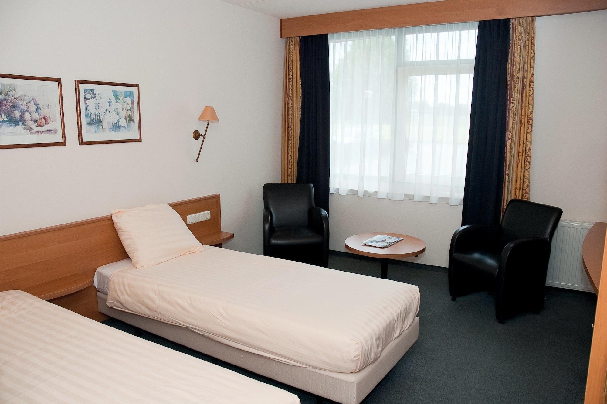 Fletcher Hotel - Restaurant สเตนไวค์ ภายนอก รูปภาพ